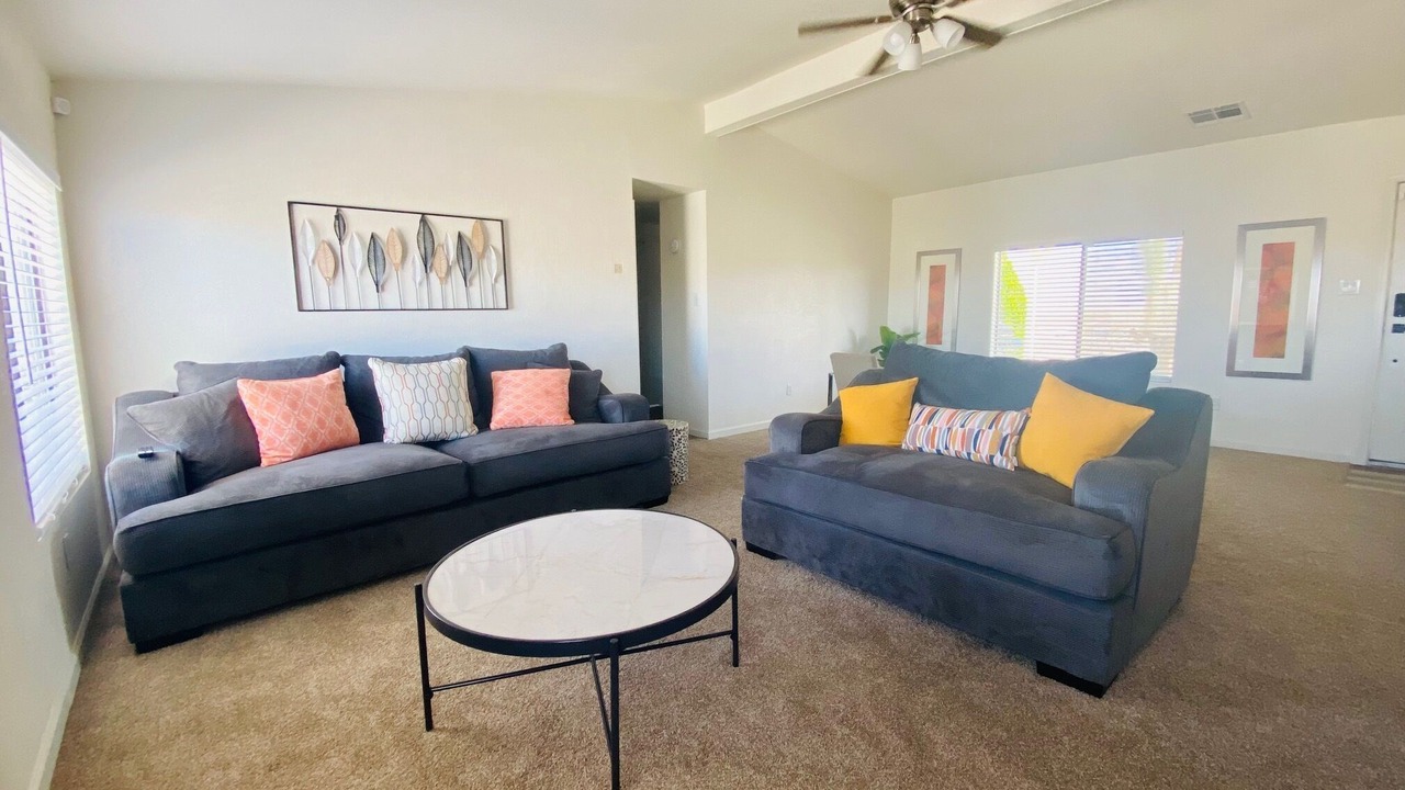 Photo of Livingroom in Meadview