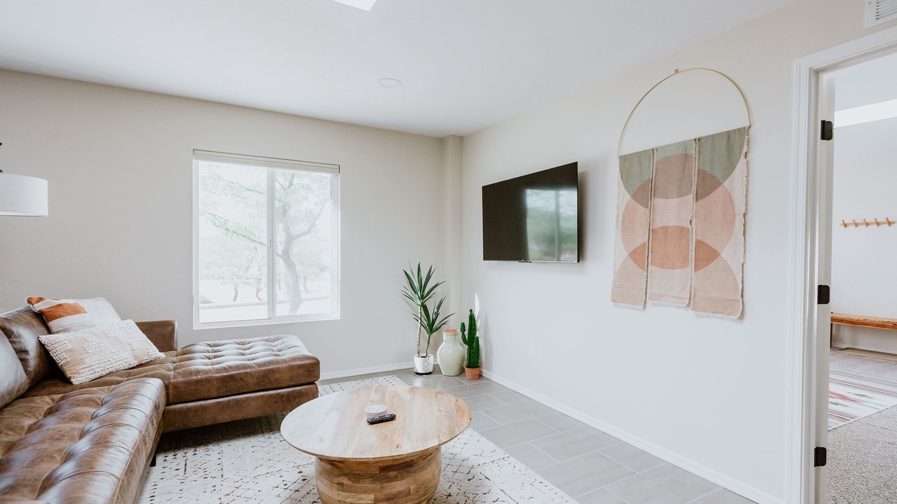 Photo of Livingroom in Oracle Heights Estates