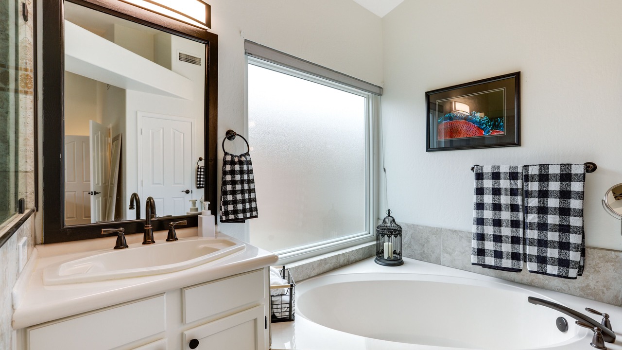 Photo of Bathroom in Tatum Ranch