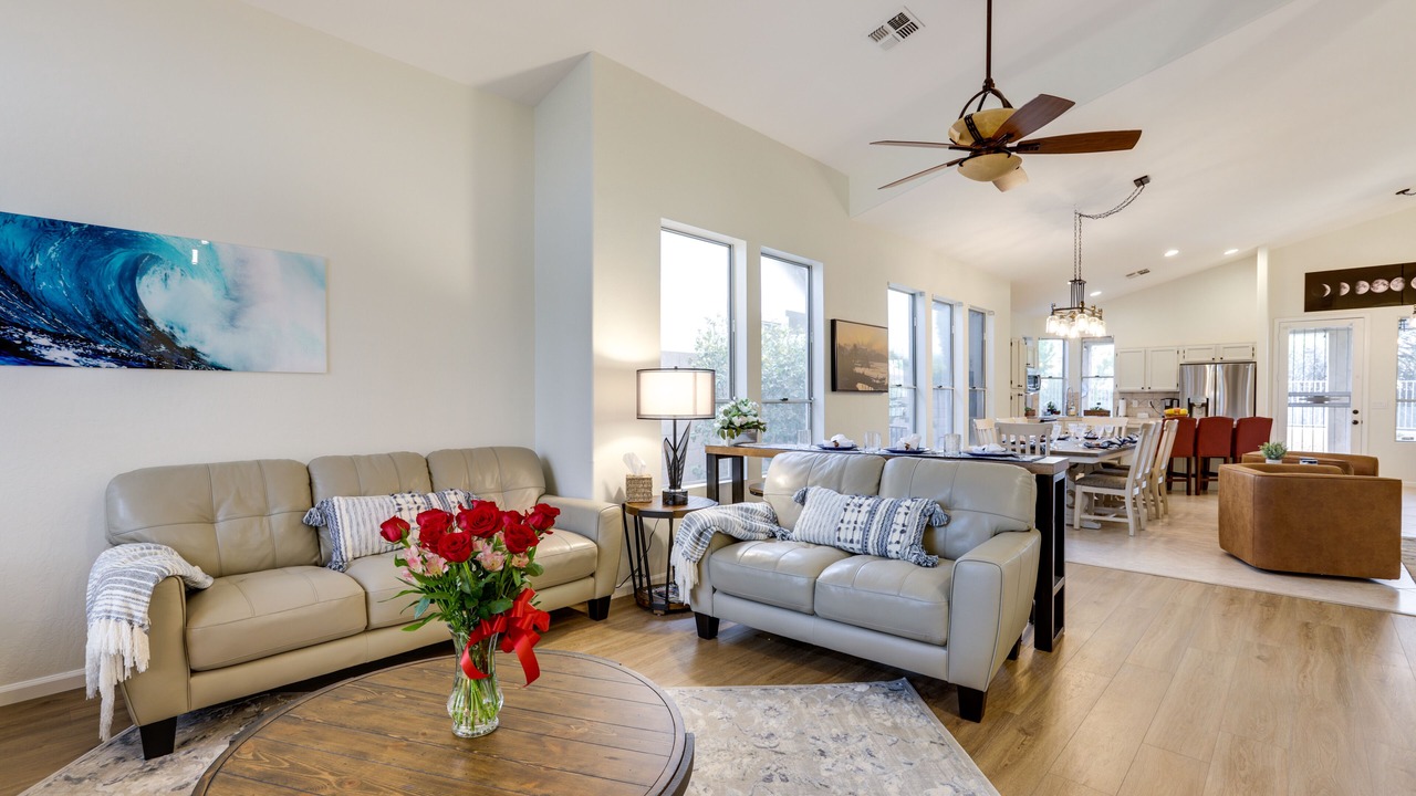 Photo of Livingroom in Tatum Ranch