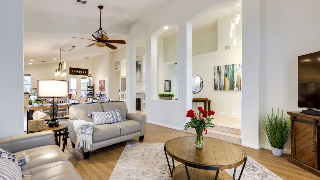 Photo of Livingroom in Tatum Ranch