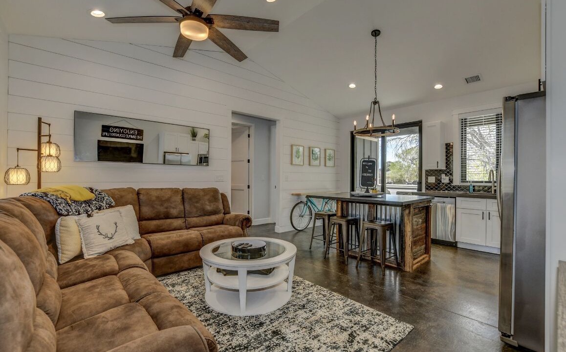 Photo of Livingroom in Iron Springs