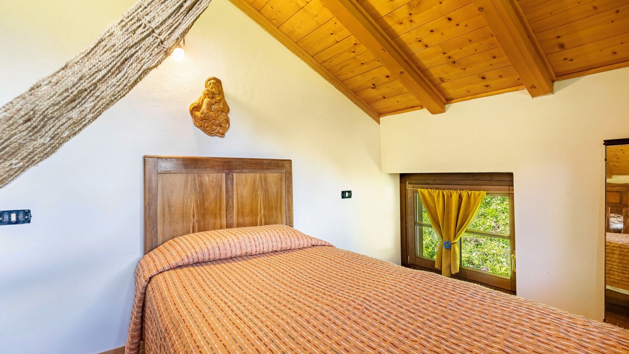 Photo of Bedroom in Borgo Lares
