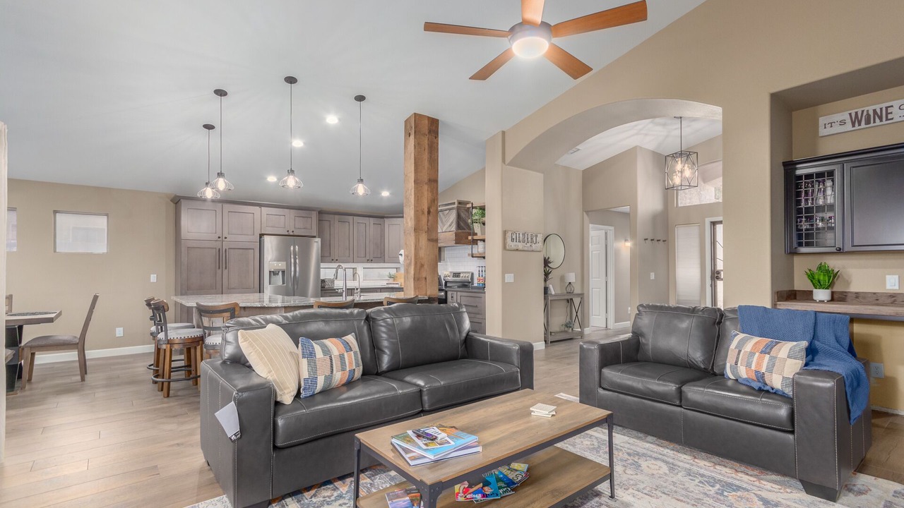 Photo of Livingroom in Gilbert