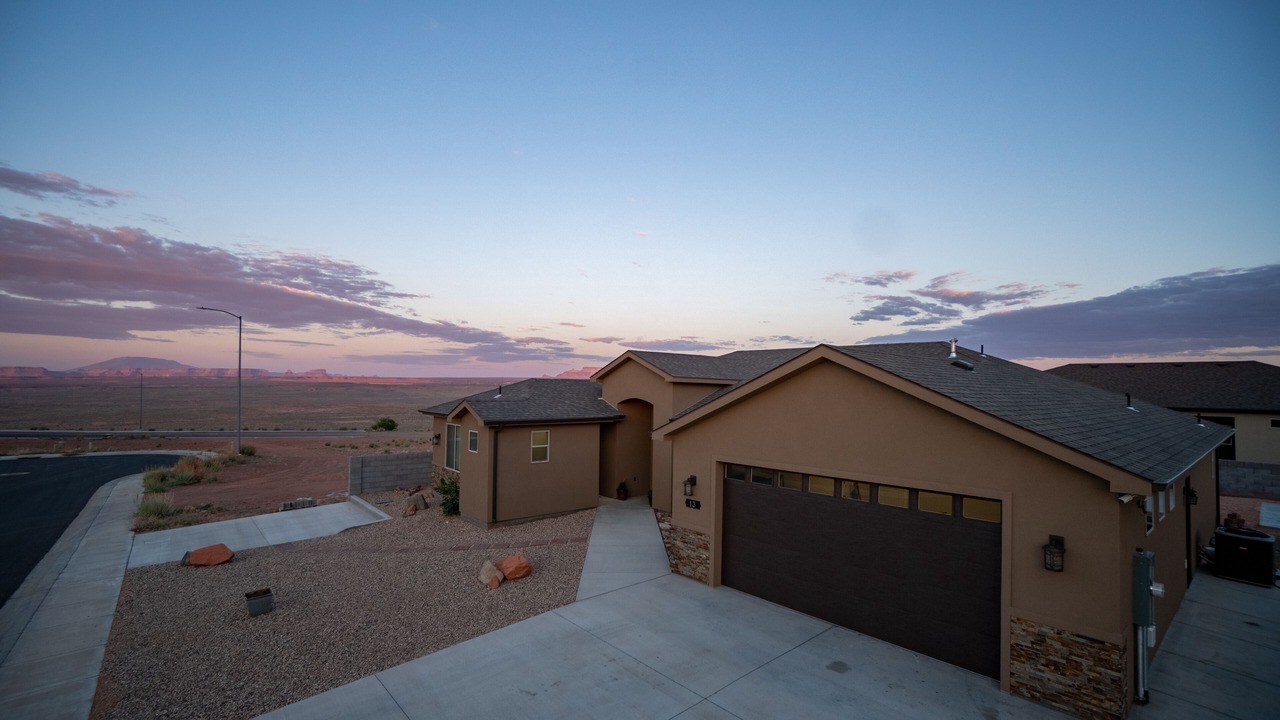 Photo of Outdoor in Page