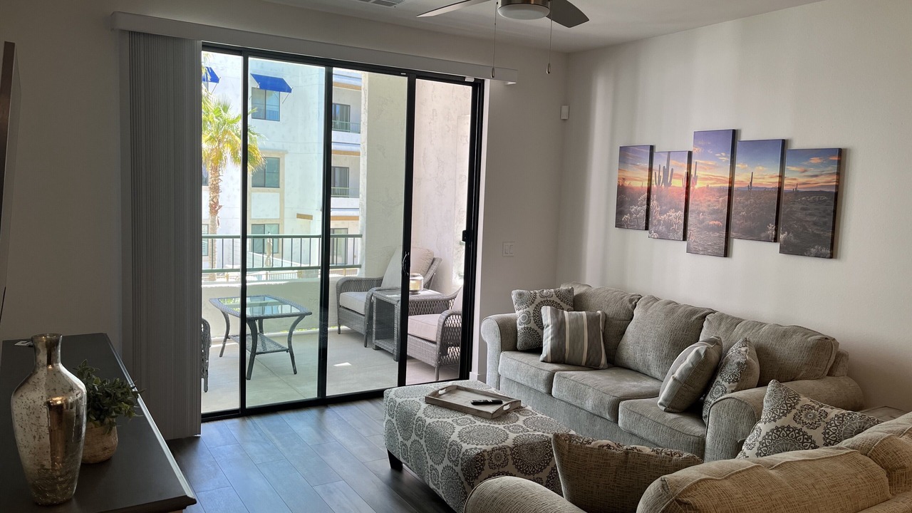 Photo of Livingroom in Ocotillo