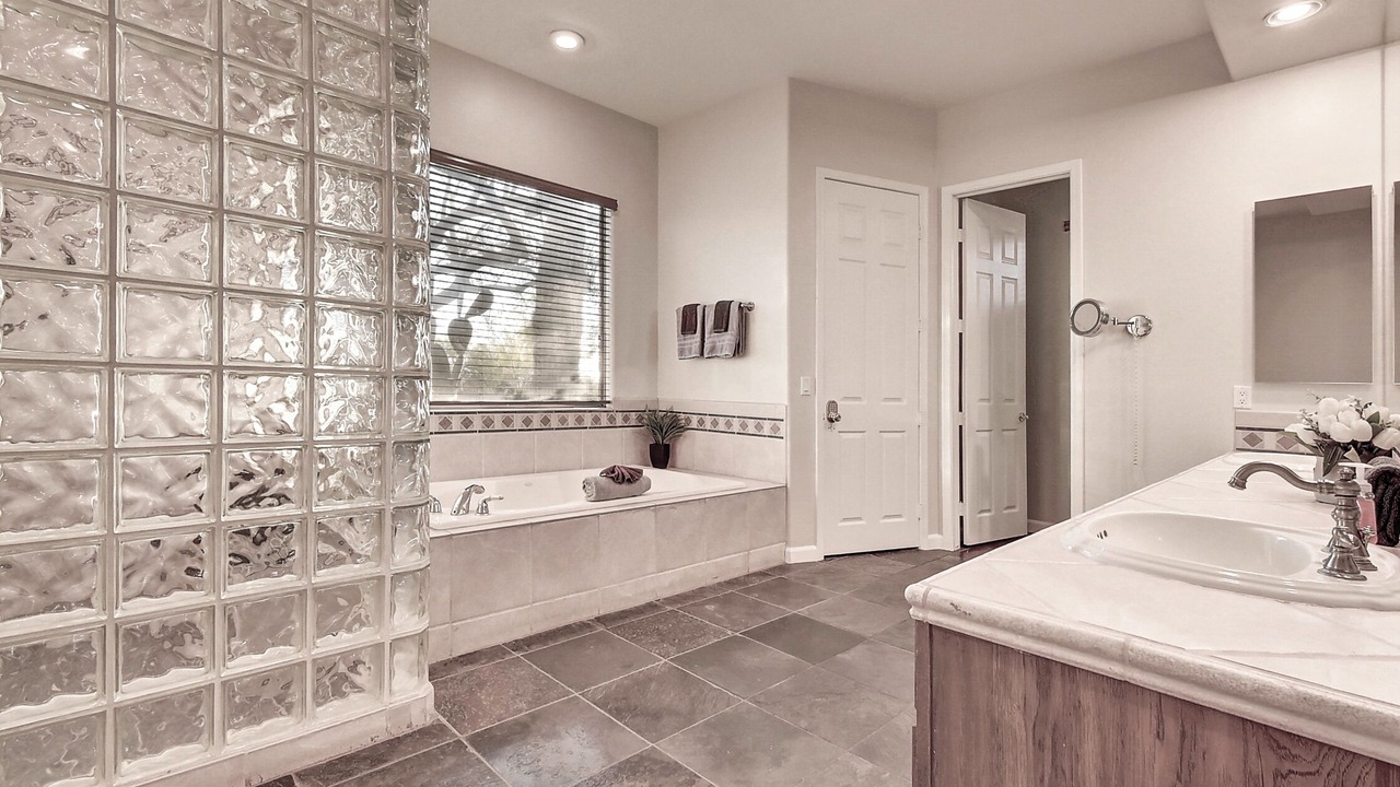 Photo of Bathroom in Pinnacle Peak