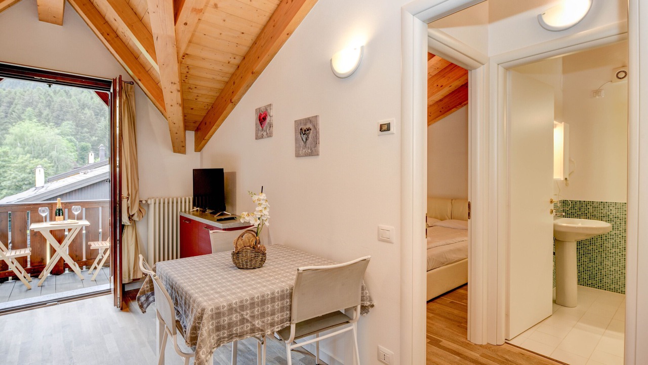 Photo of Bedroom in Carisolo