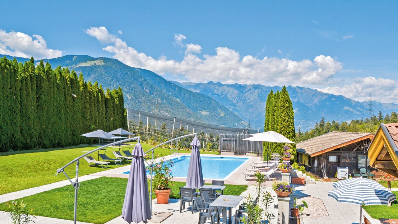 Photo of Outdoor in Lana