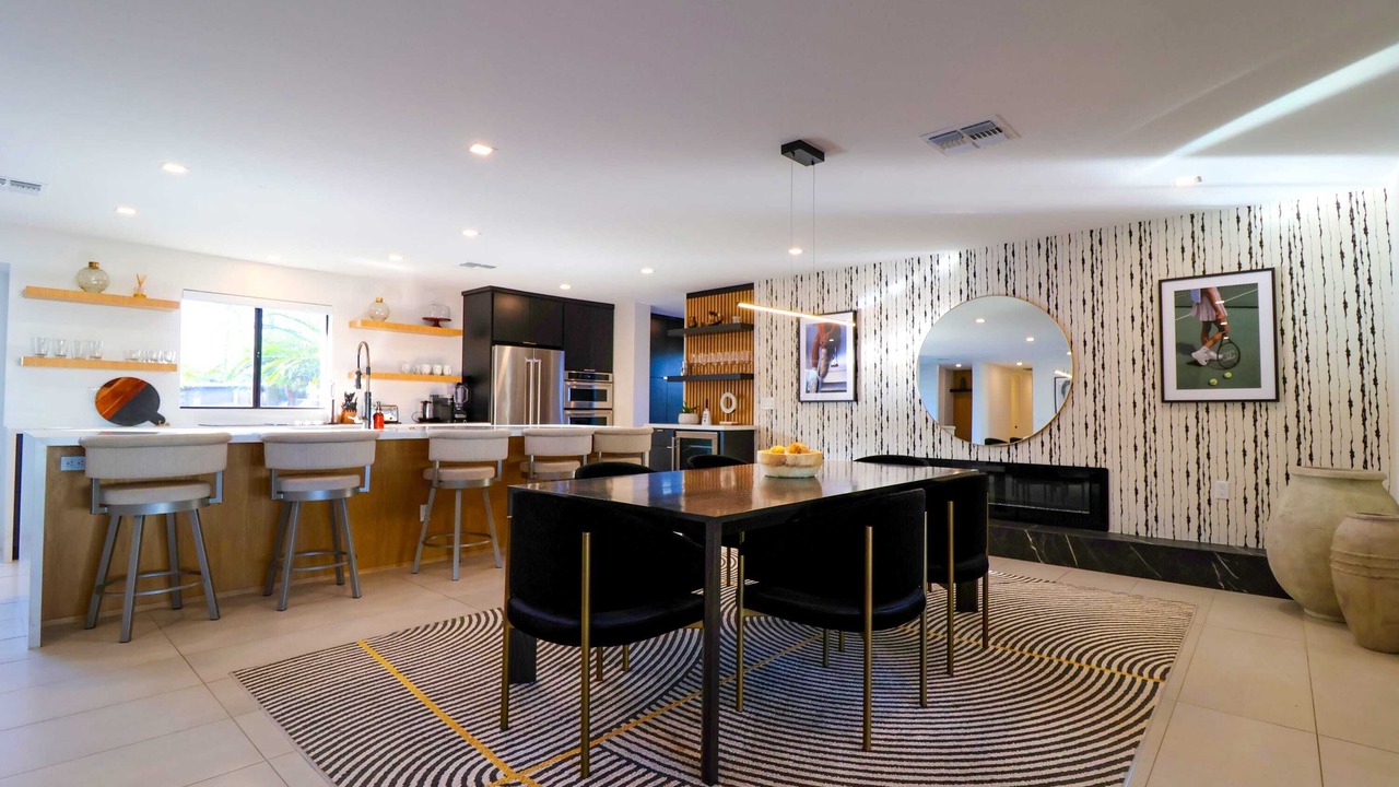 Photo of Livingroom in Scottsdale Highlands