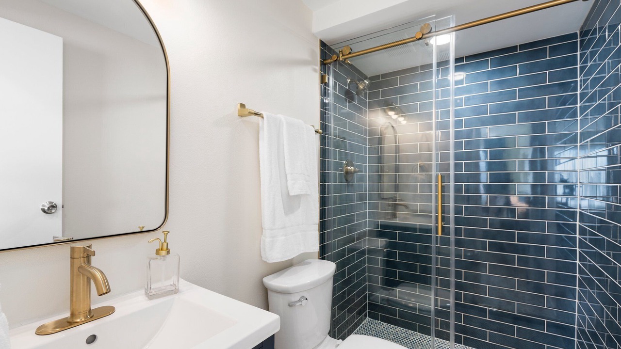 Photo of Bathroom in Fashion Square