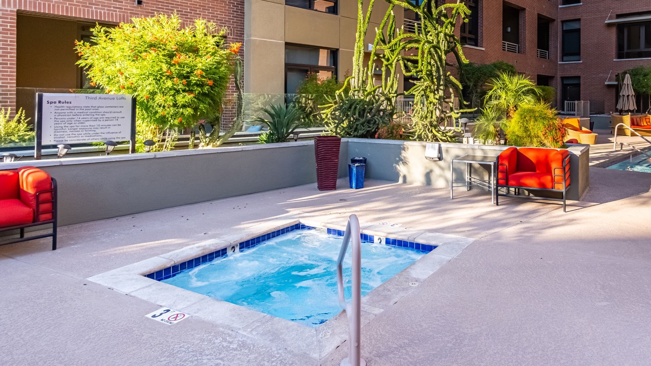 Photo of Patio Balcony in Entertainment District