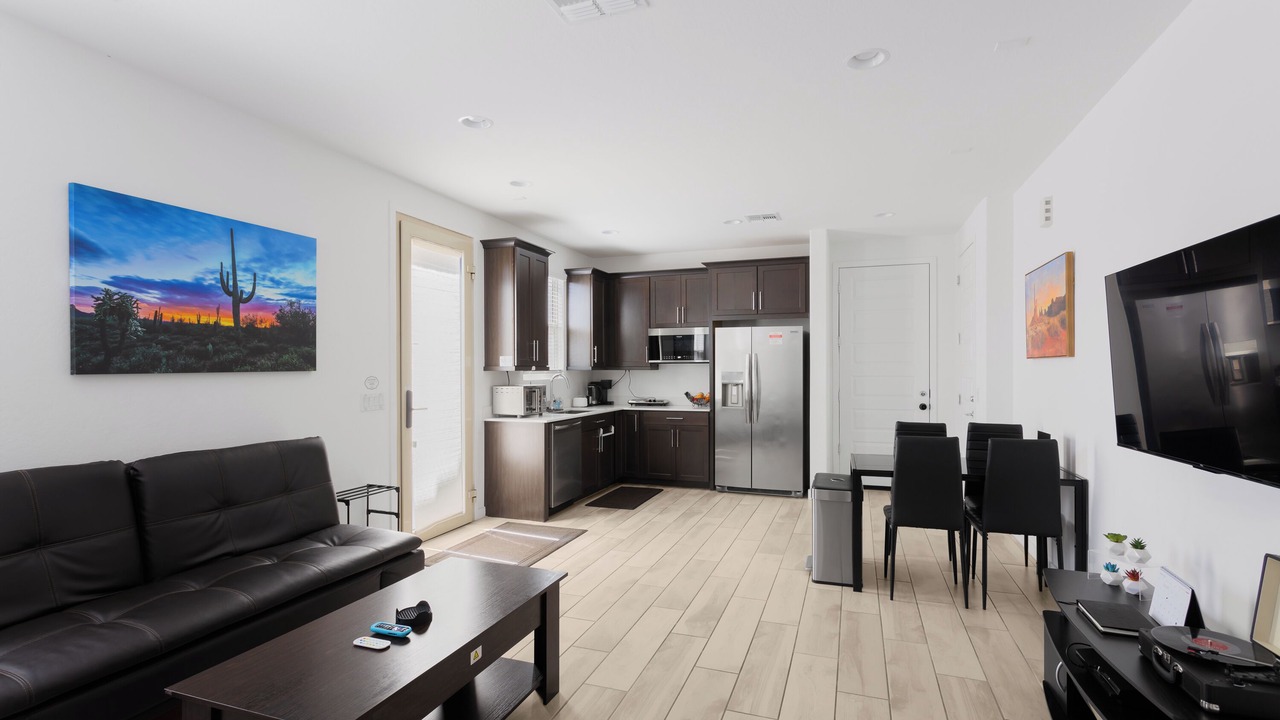 Photo of Livingroom in South Mountain