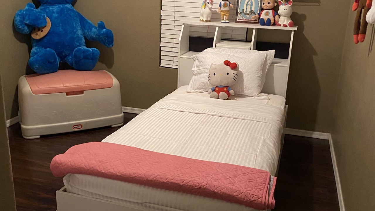 Photo of Bedroom in Glendale