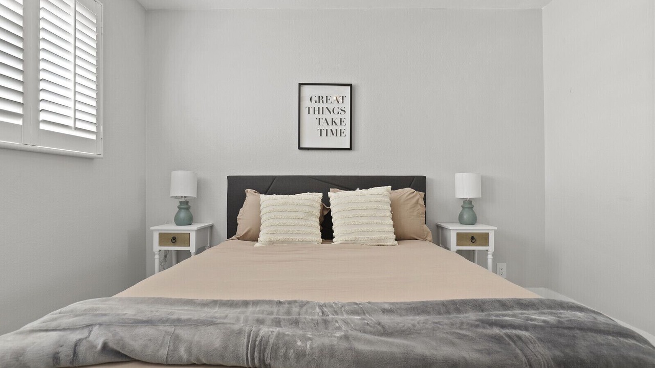 Photo of Bedroom in New Papago Parkway
