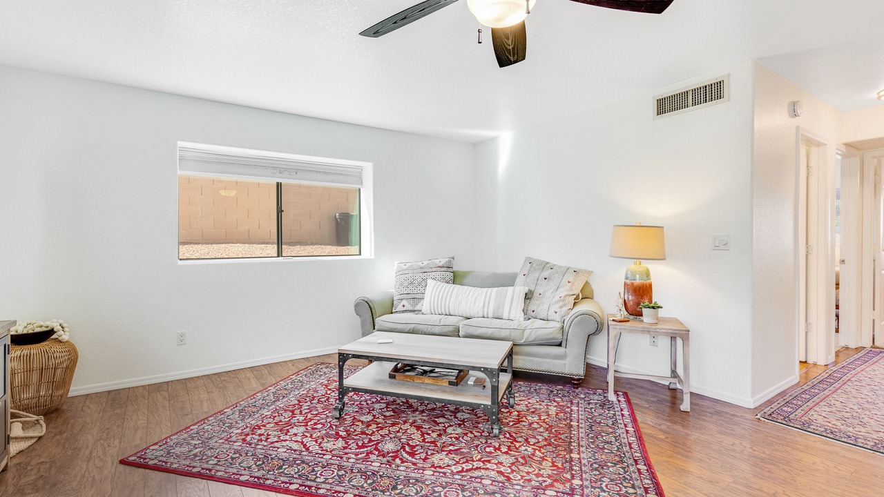 Photo of Livingroom in Oro Valley