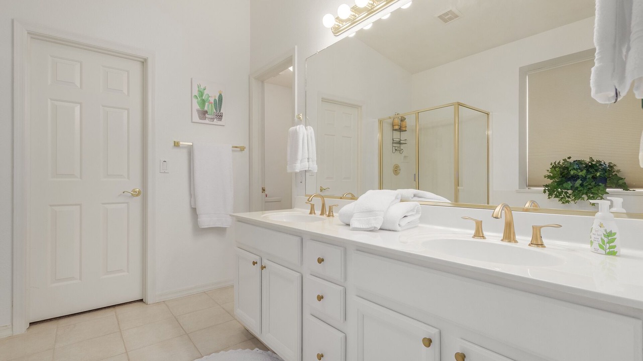Photo of Bathroom in Gold Canyon