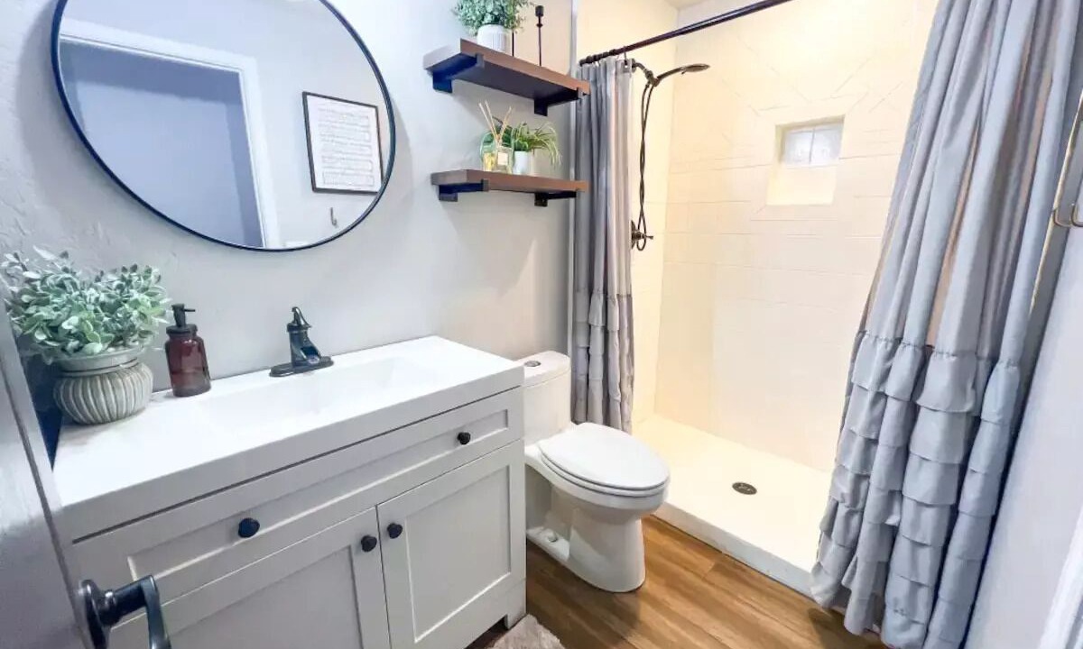 Photo of Bathroom in Silverhawke