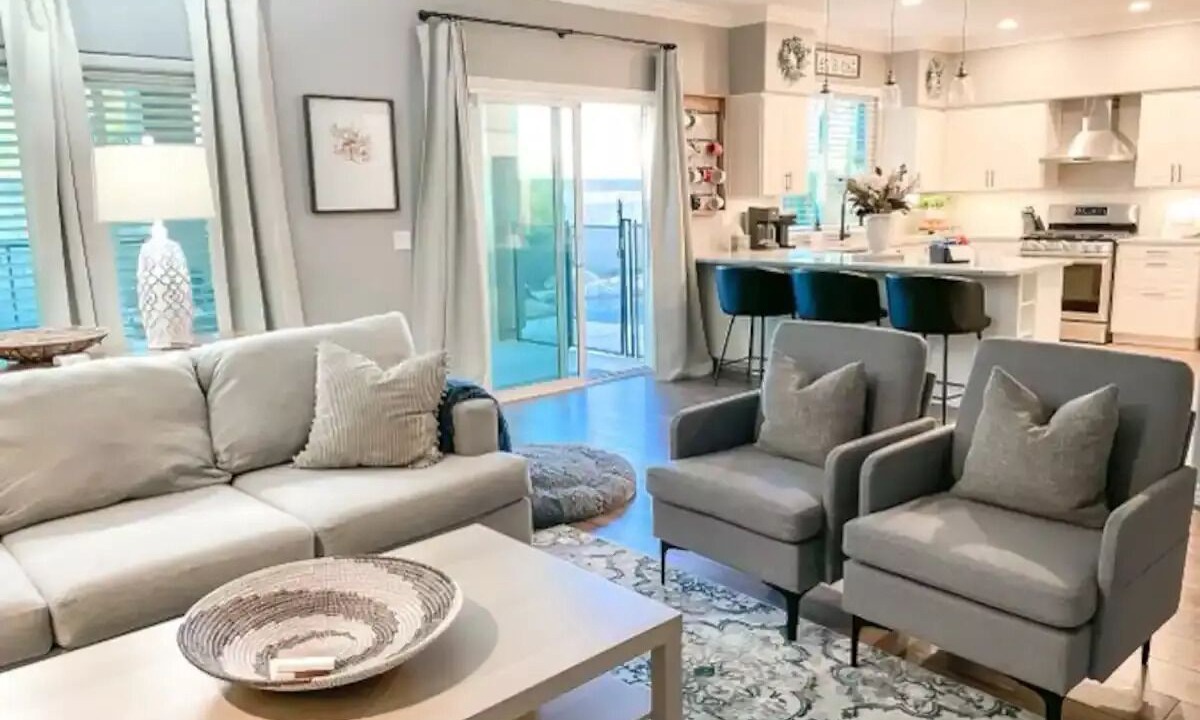 Photo of Livingroom in Silverhawke