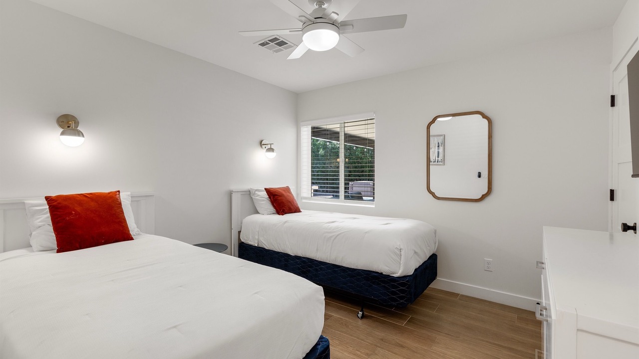 Photo of Bedroom in Paradise Valley Village