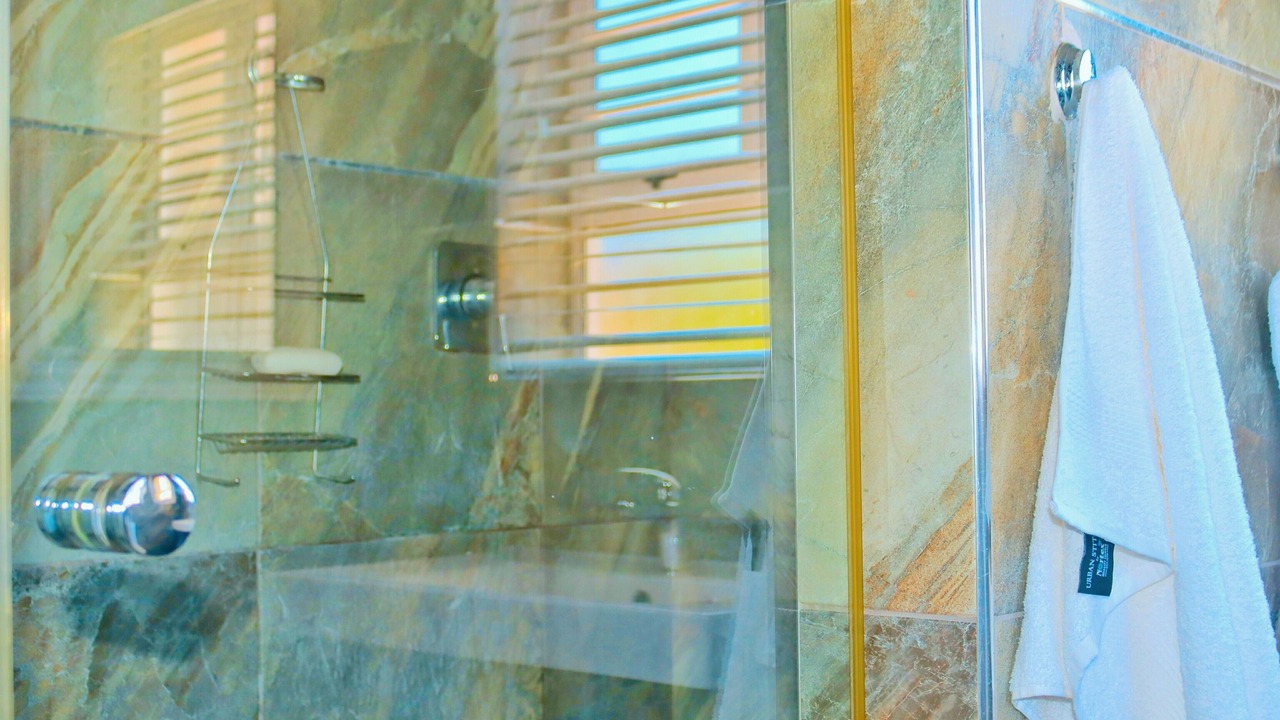 Photo of Bathroom in Bluff