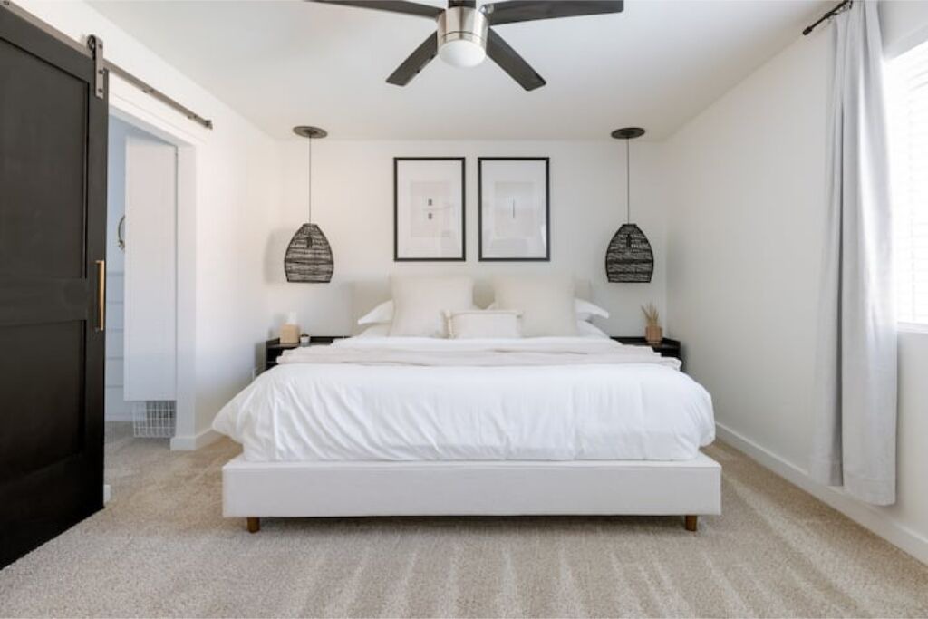 Photo of Bedroom in Paradise Valley Village
