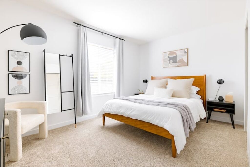 Photo of Bedroom in Paradise Valley Village