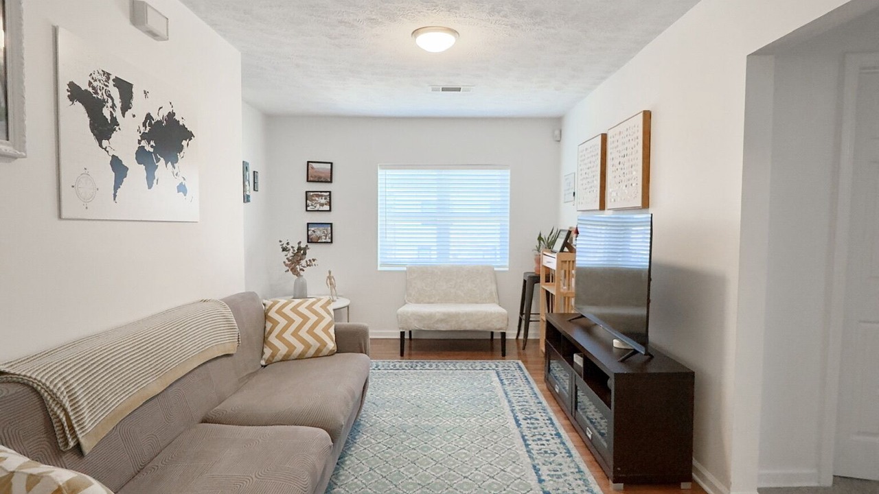 Photo of Livingroom in Virginia Highland