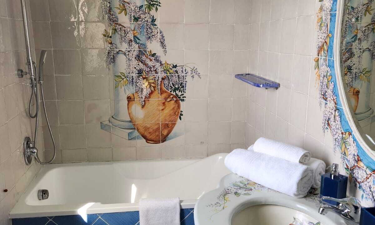 Photo of Bathroom in Praiano