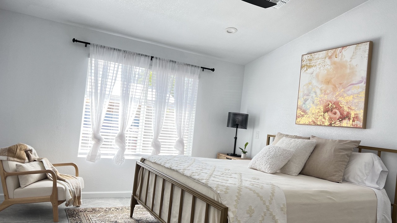 Photo of Bedroom in Mesa