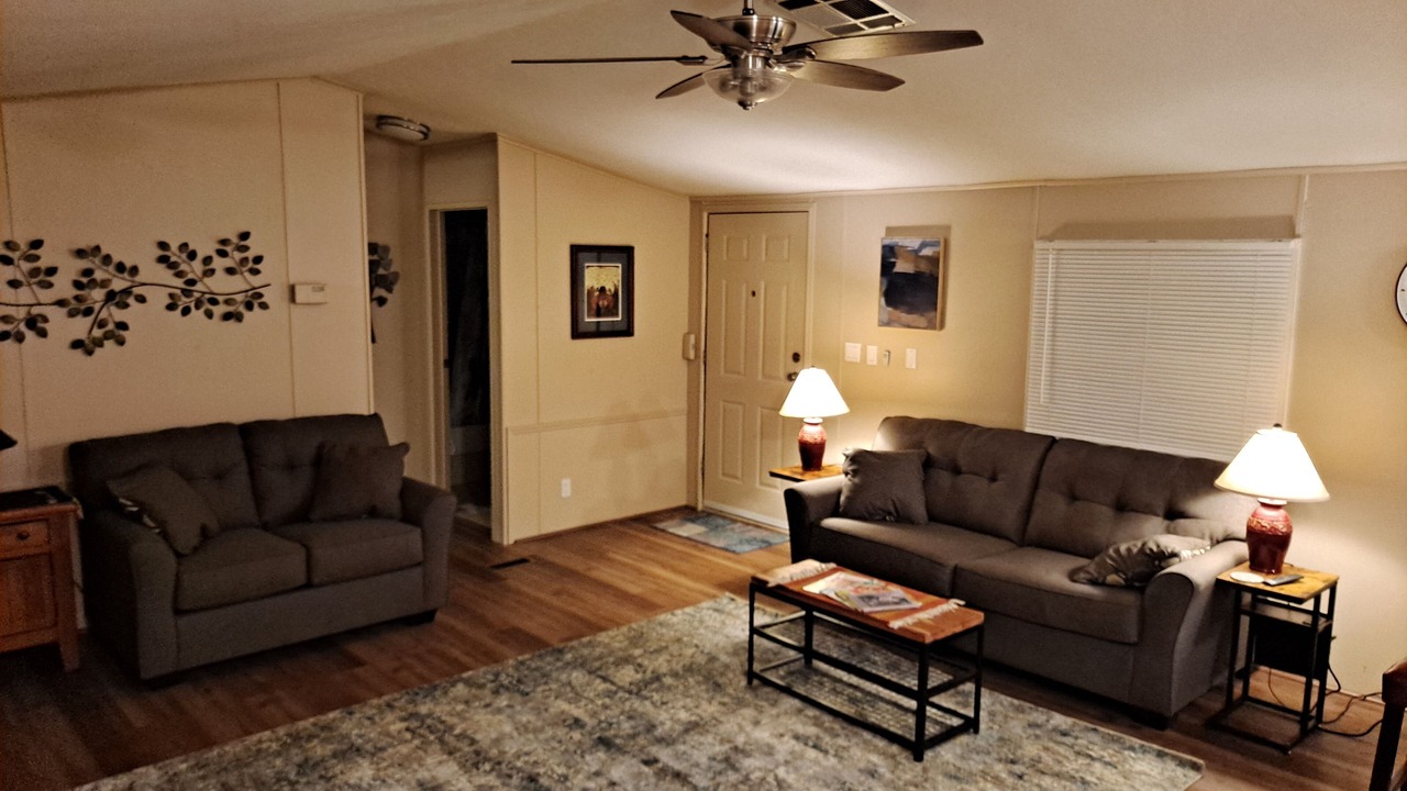Photo of Livingroom in Starr Ridge