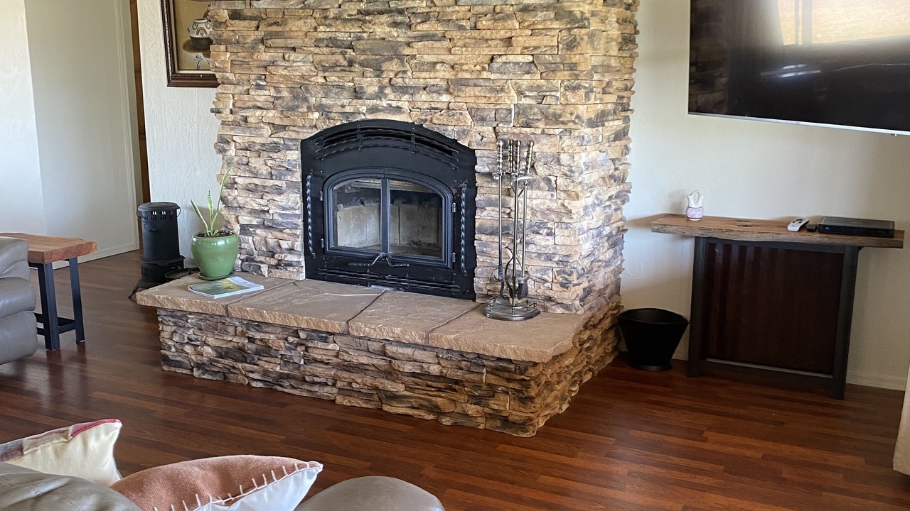 Photo of Livingroom in Young