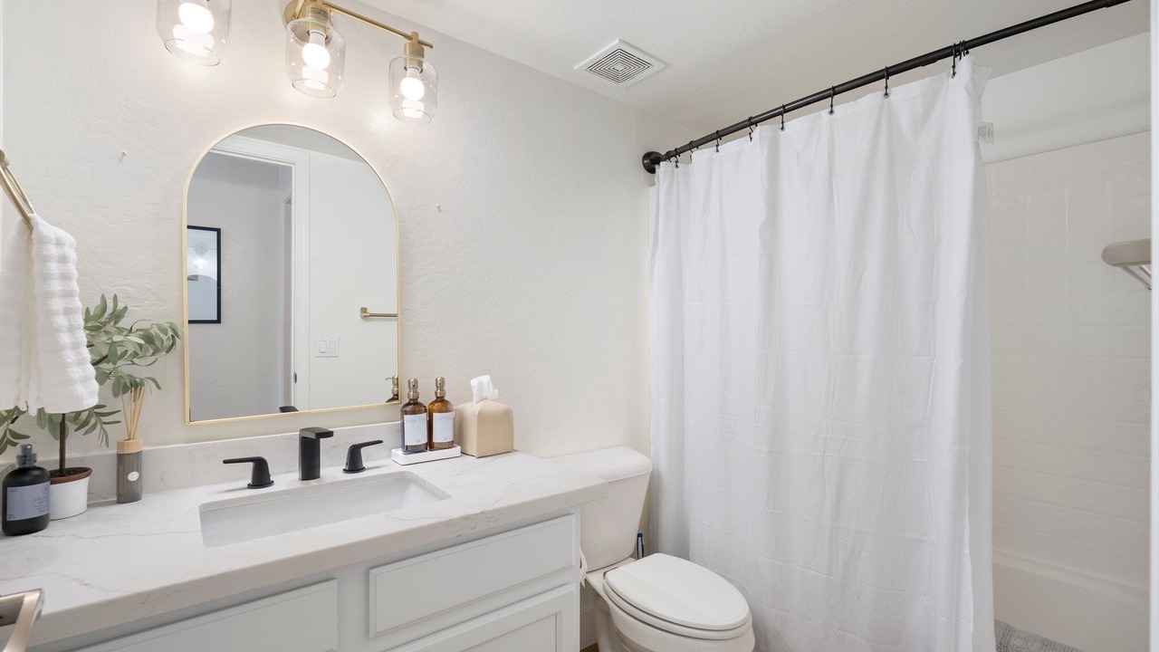 Photo of Bathroom in Greenfield Lakes