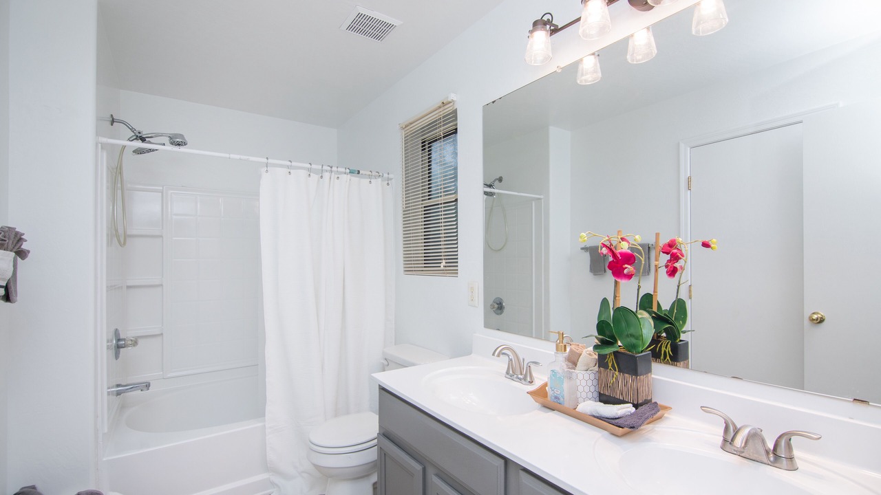 Photo of Bathroom in Laveen Village