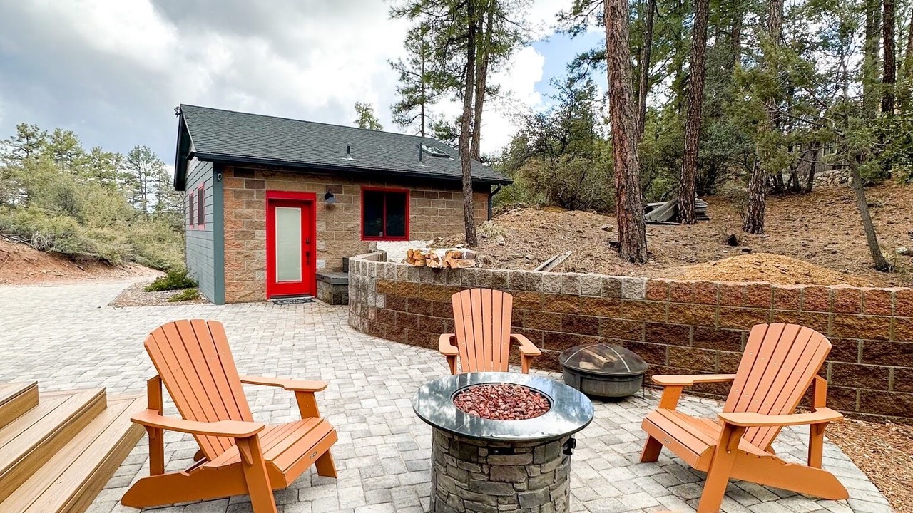 Photo of Patio Balcony in Highland Pines