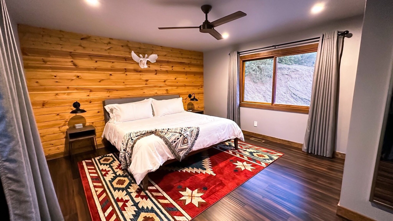 Photo of Bedroom in Highland Pines