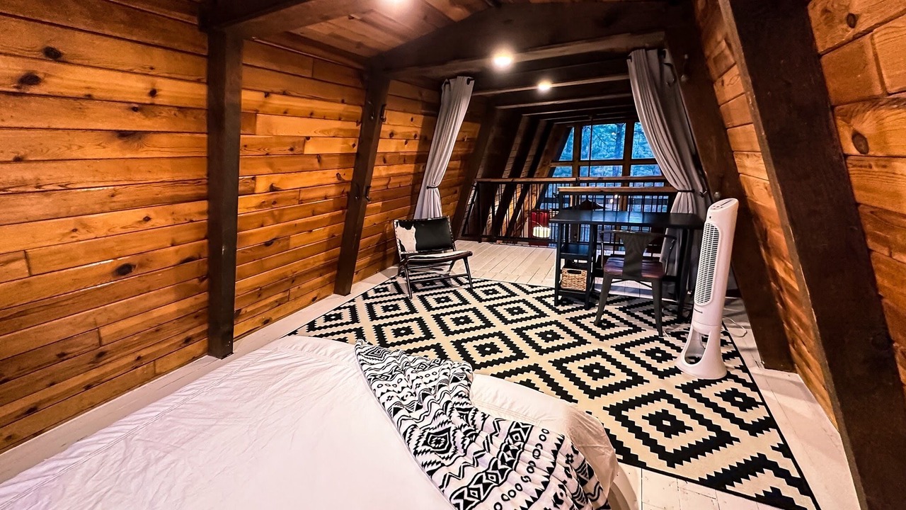 Photo of Bedroom in Highland Pines