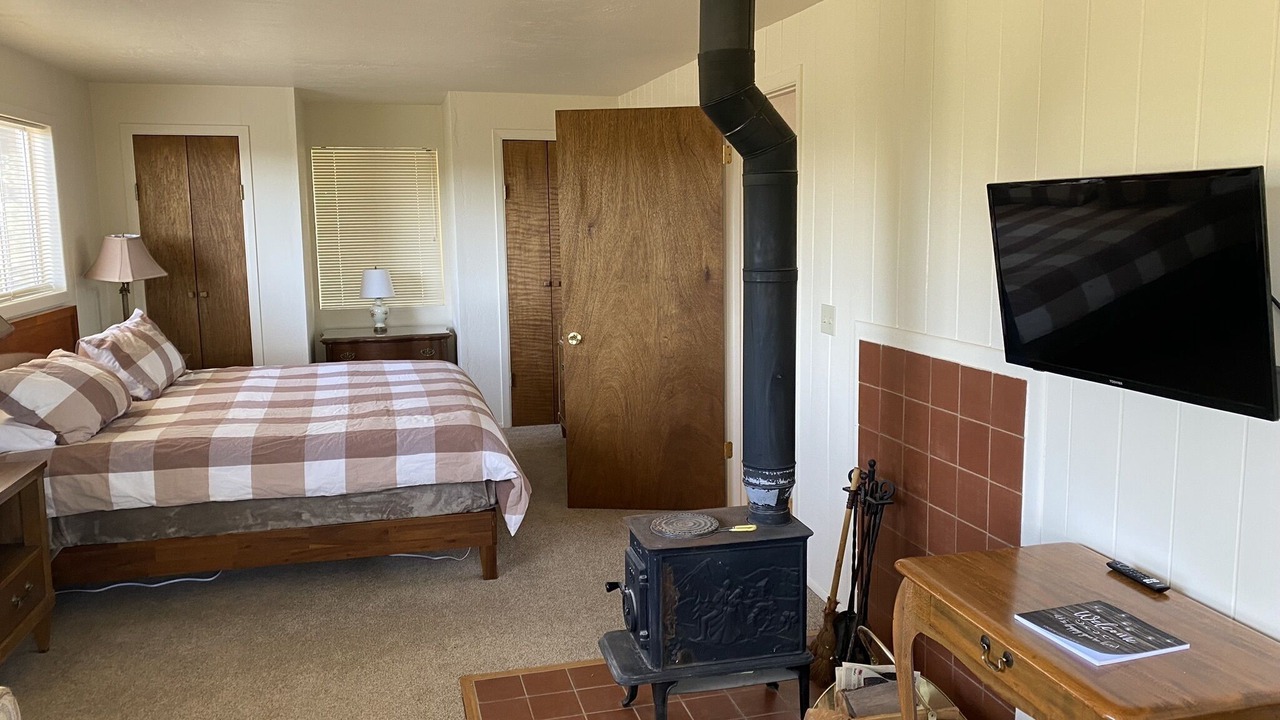 Photo of Bedroom in Highland Pines
