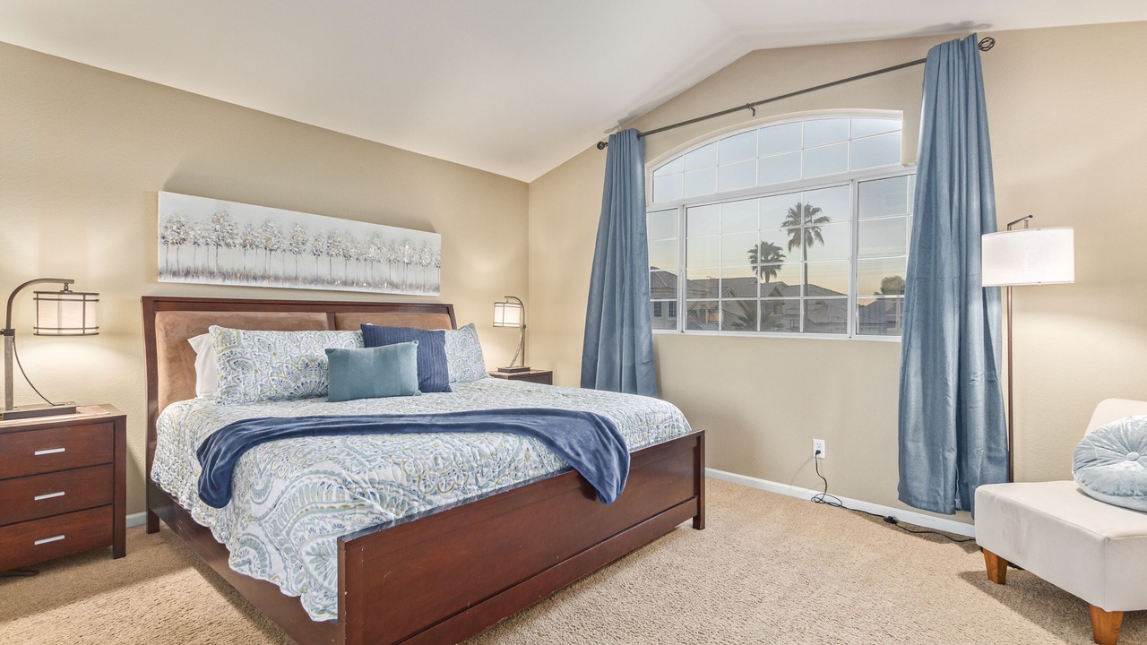 Photo of Bedroom in Mountain Crest