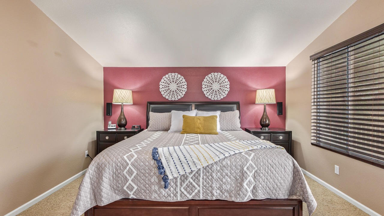 Photo of Bedroom in Mountain Crest