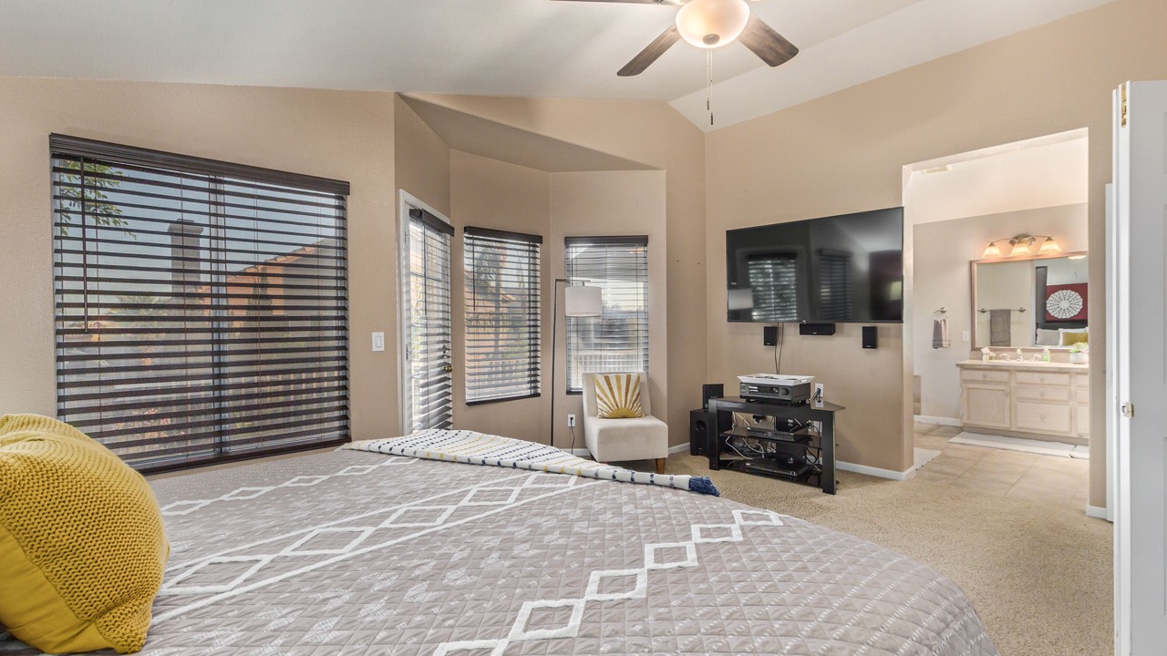 Photo of Bedroom in Mountain Crest