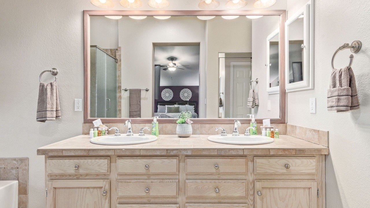 Photo of Bathroom in Mountain Crest