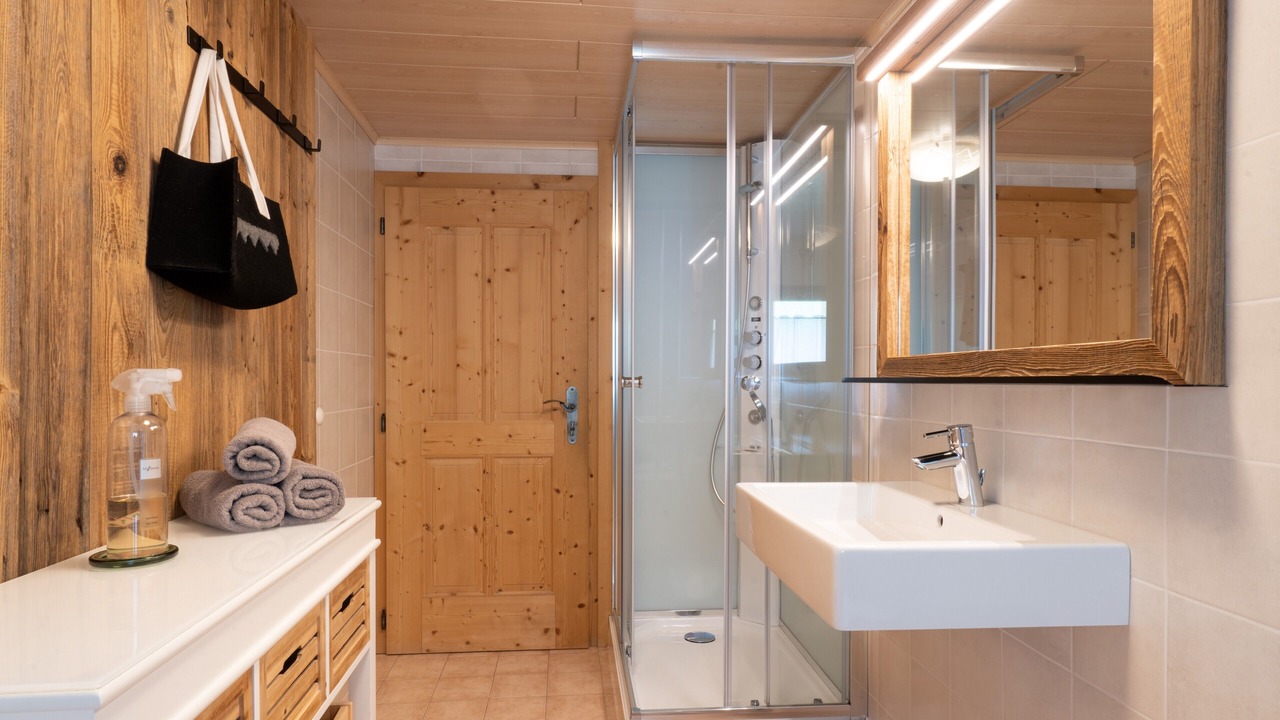 Photo of Bathroom in Gais