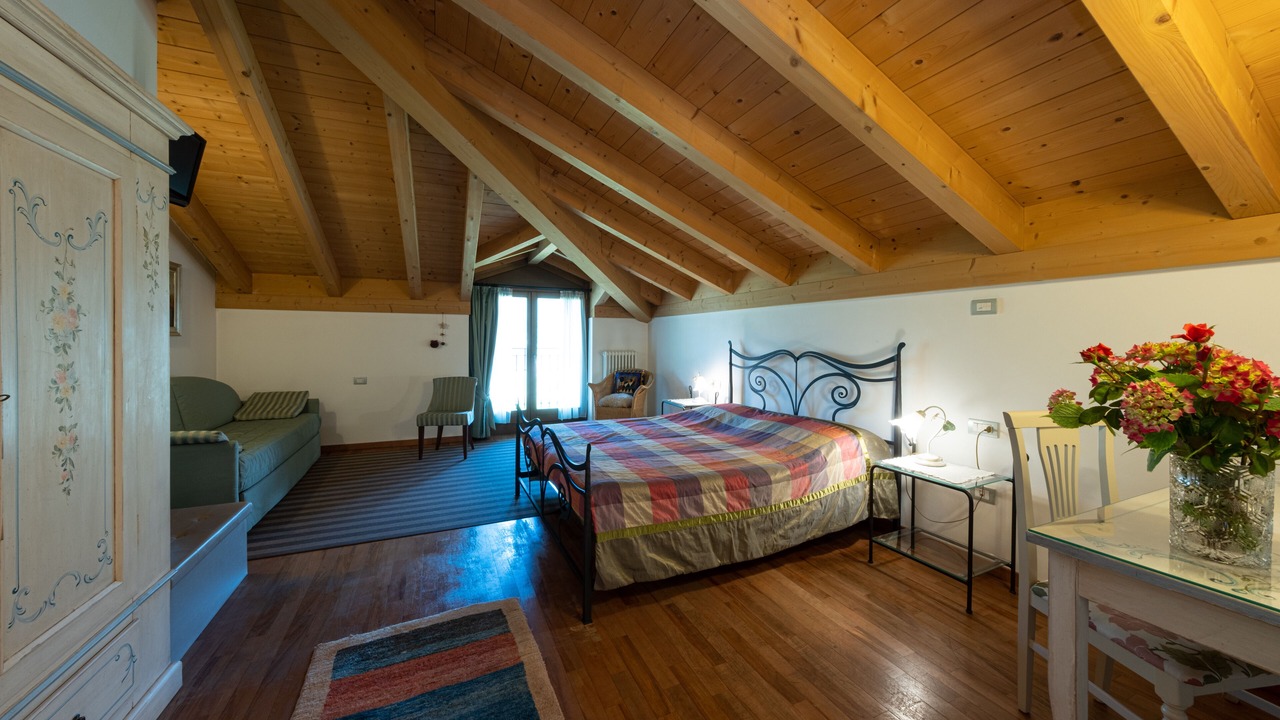 Photo of Bedroom in Dercolo