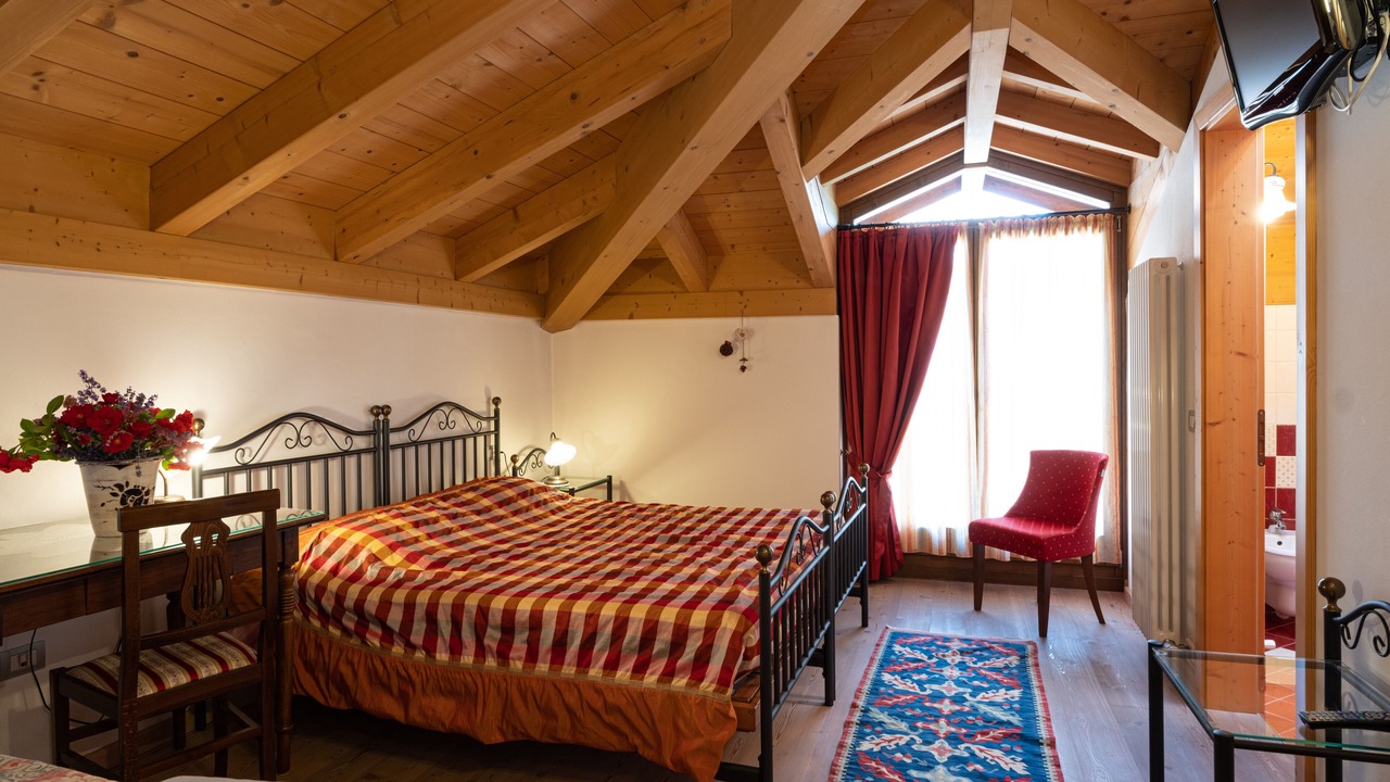 Photo of Bedroom in Dercolo