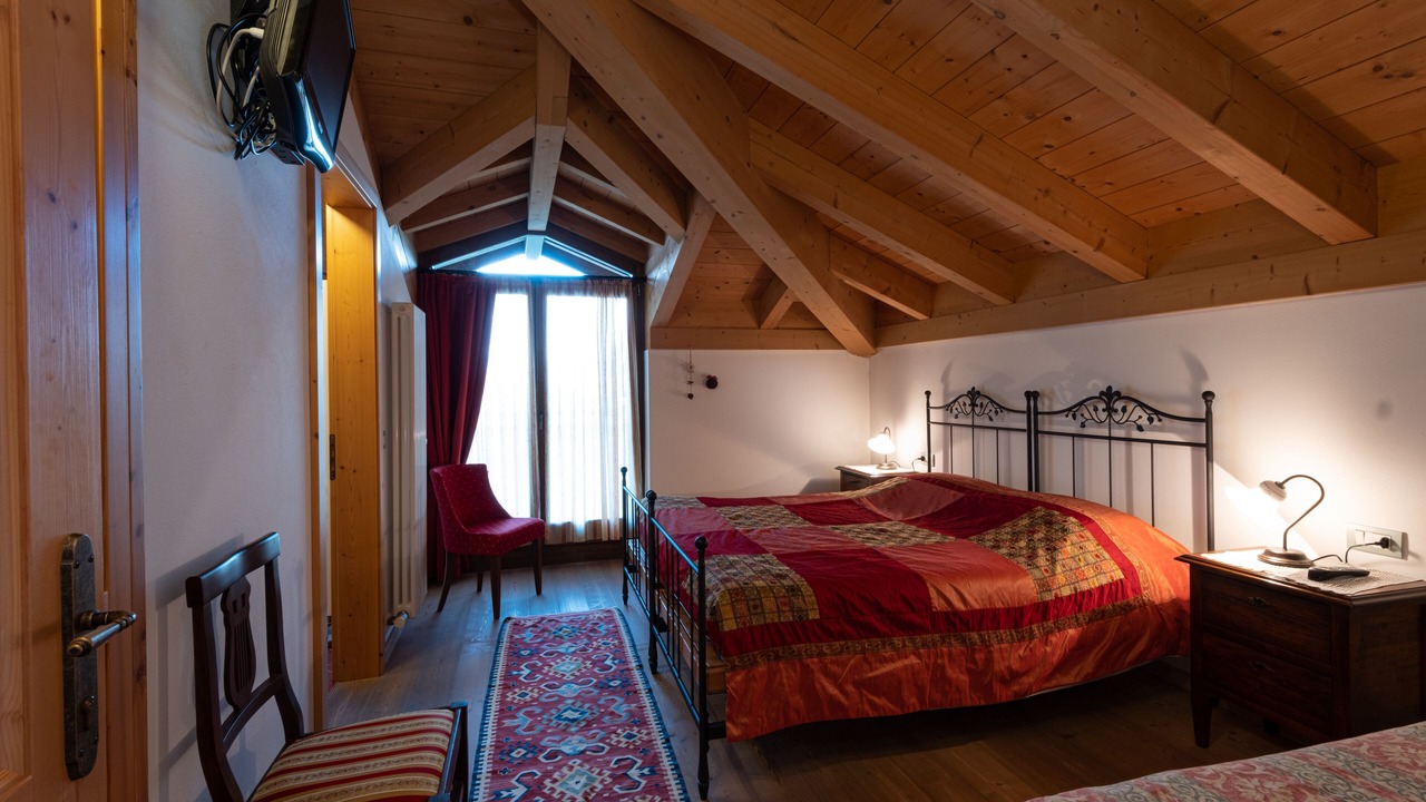 Photo of Bedroom in Dercolo