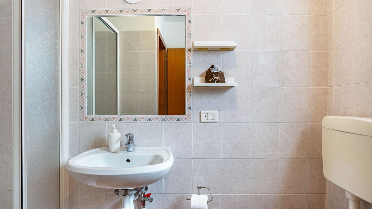 Photo of Bathroom in Strembo