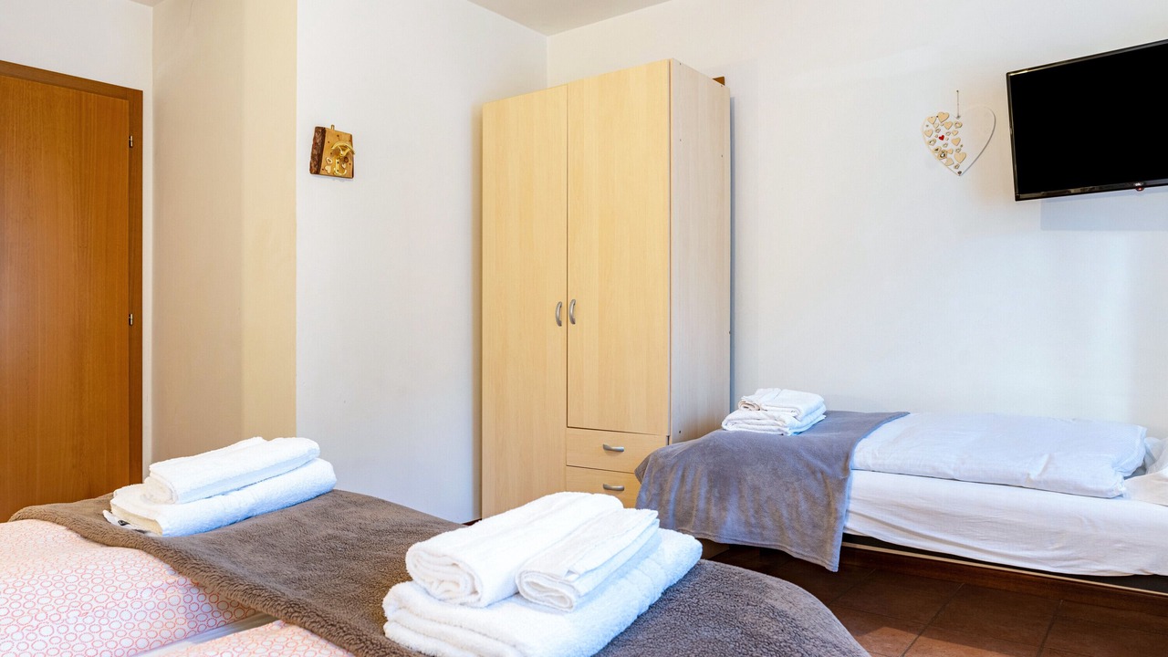 Photo of Bedroom in Strembo