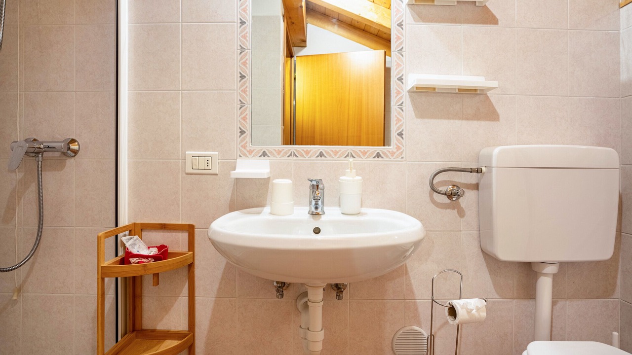 Photo of Bathroom in Strembo