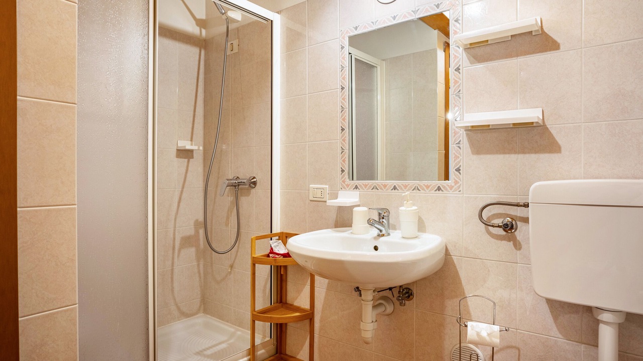 Photo of Bathroom in Strembo